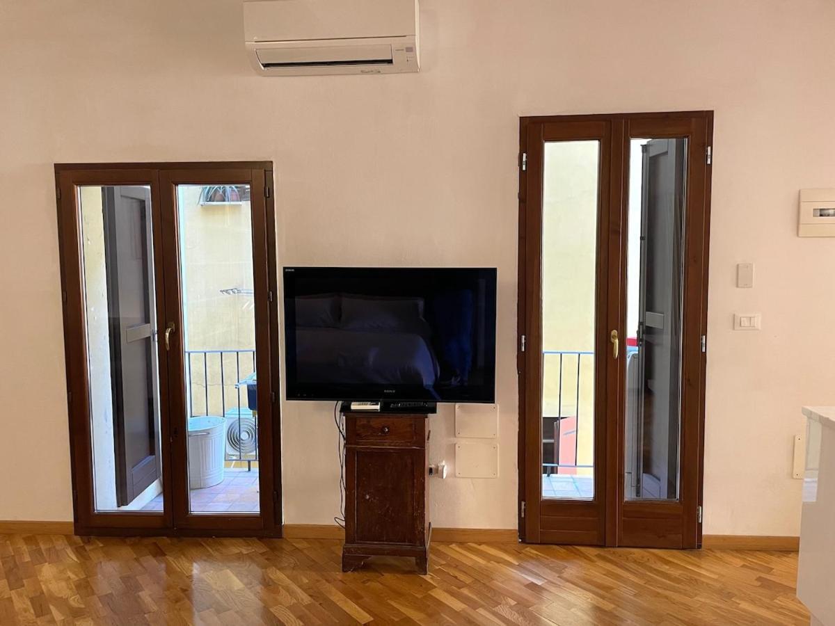 Loft Del Pratello Leilighet Bologna Eksteriør bilde